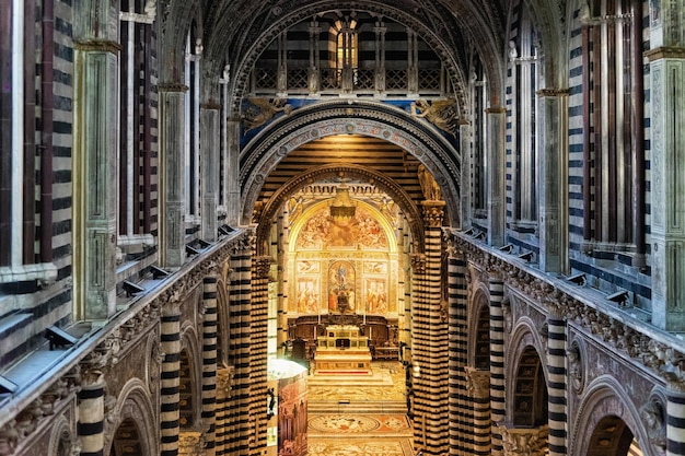 Photo interior of siena cathedral, tuscany, italy