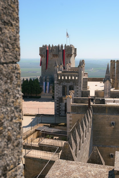 Фото Внутренний вид замка альмодовар-дель-рио андалусия испания