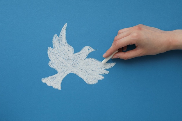 국제 평화의 날 또는 세계 평화의 날 평화 비둘기의 상징