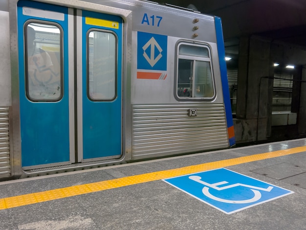 Photo international symbol of access in brazilian subway station