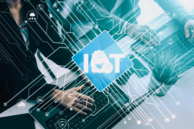 物のインターネットとコミュニケーションテクノロジー (IoT)