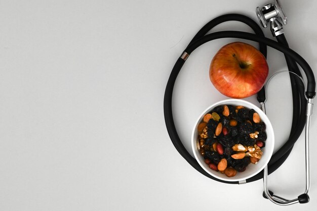 Intoxicatie dieet sport gezondheidszorg groenten fruit gezondheid concept phonendoscope