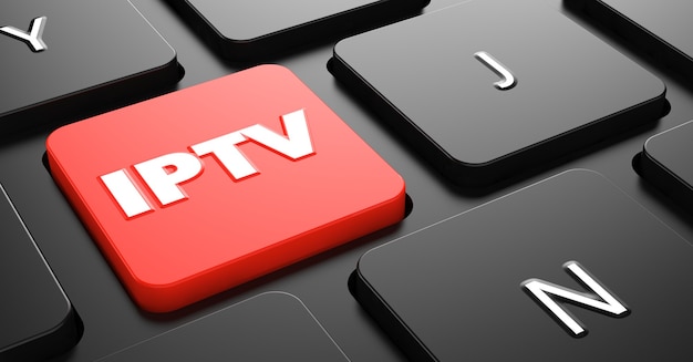 IPTV на красной кнопке на черной клавиатуре компьютера.