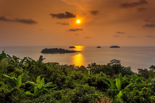 Foto isole al tramonto