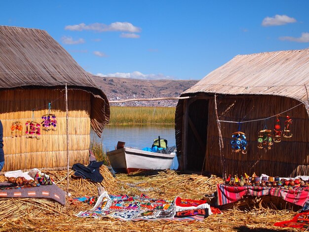 Foto islas uros markt voor drijvende eilanden