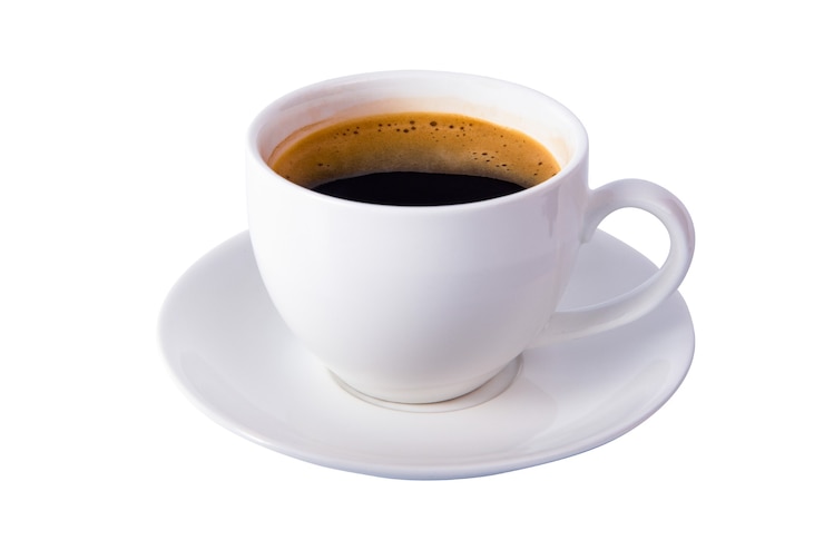 Photo isolated coffee cup with coffee inside and clipping path on white background