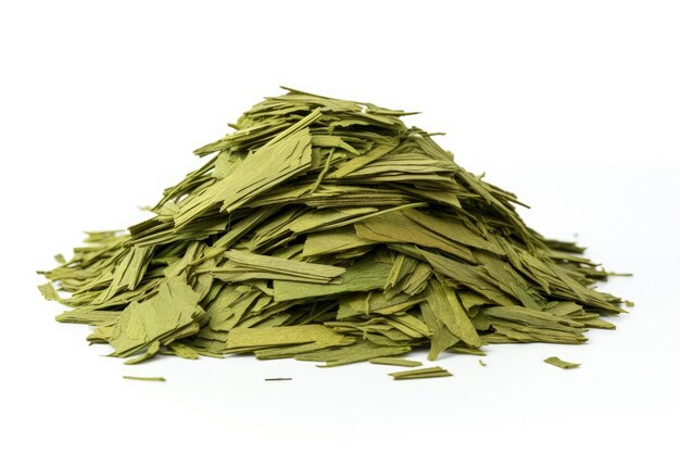 Photo isolated green tea pile on white