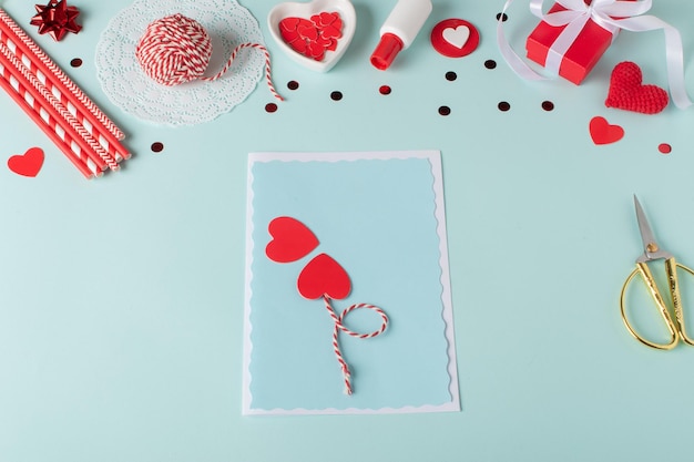 Do it yourself Make yourself a Valentine's Day greeting card Stepbystep instructions for making valentines Step