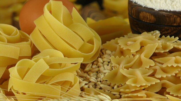 Italiaanse Macaroni Pasta Ongekookt Rauw Voedsel Foto