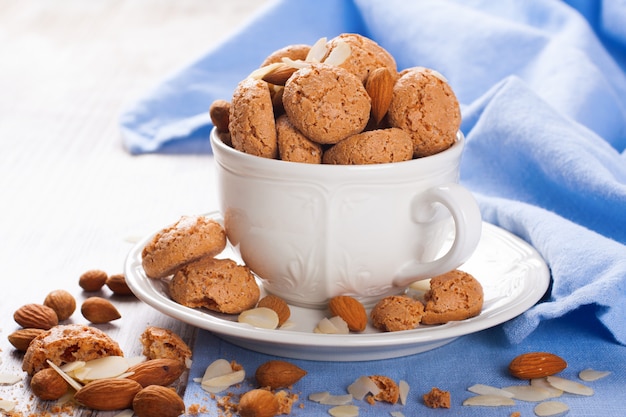 Italian almond cookie amaretti 