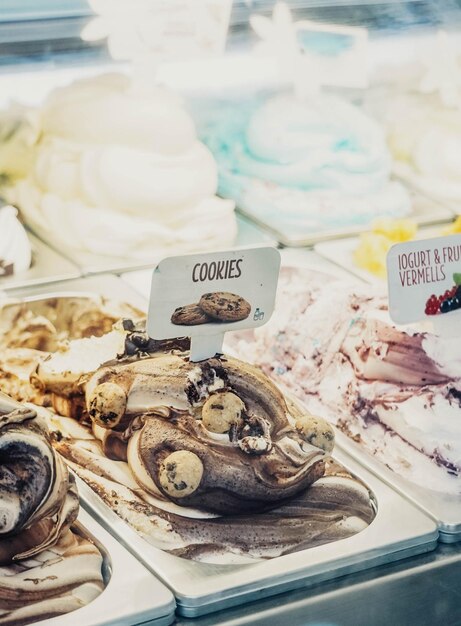 Photo italian artisan ice creams of different flavors.