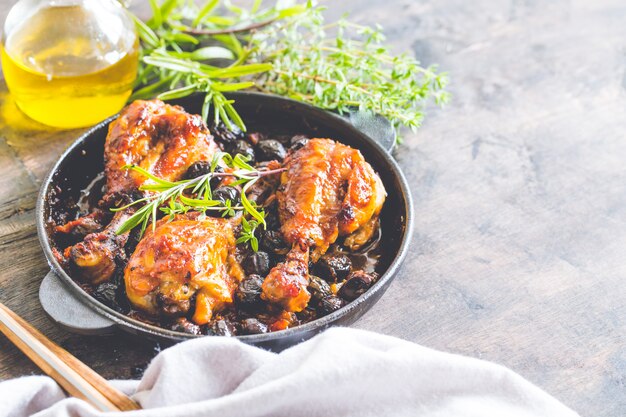 Italian Chicken cacciatore with black olives