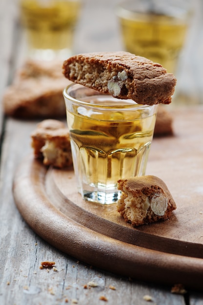 Italian cookie cantuccini and wine