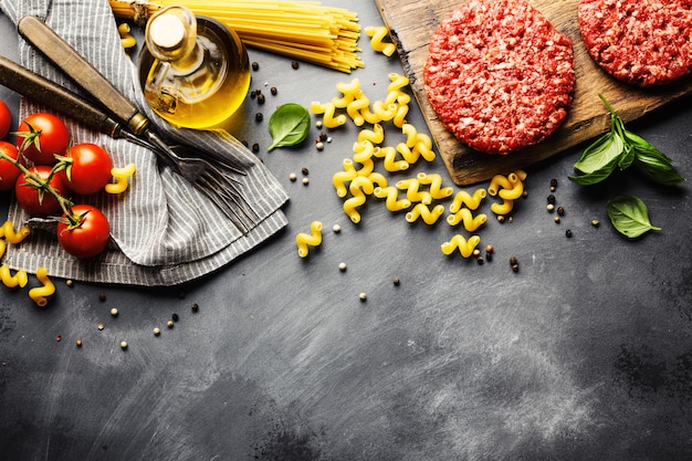 食材を使ったイタリア料理の背景