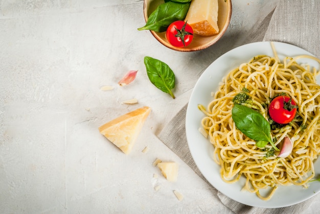 Italian pesto pasta