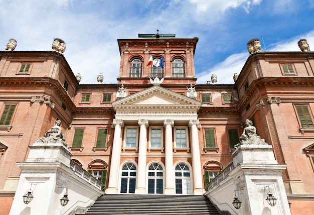 Italië - regio Piemonte. Ingang Koninklijk Kasteel Racconigi