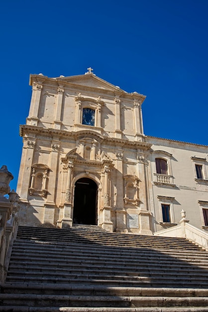 Italië Sicilië Provincie Noto Siracusa Barok S Francesco Kerk gevel 17e eeuw aC