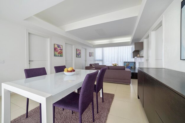 Italië, Sicilië, provincie Ragusa, platteland; 26 mei 2018, elegant privéhuis, woonkamer - REDACTIONEEL