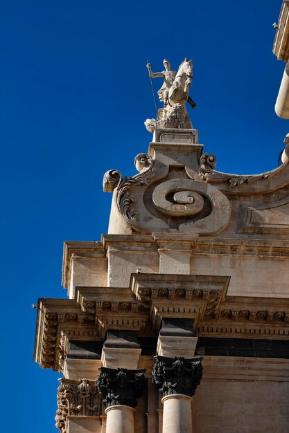 Italië, Sicilië, Ragusa Ibla, St. George Cathedral, barokke stenen ornamenten