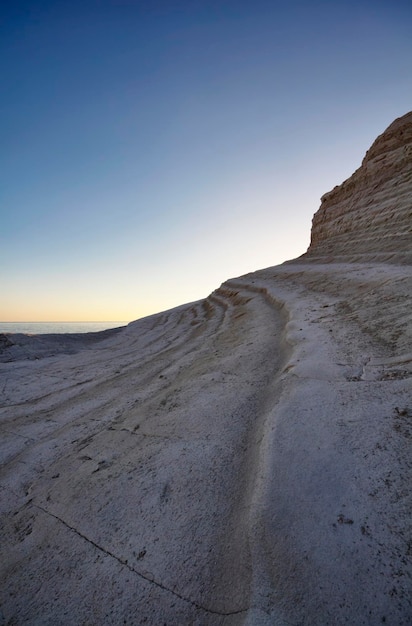 Italië, Sicilië, Realmonte, uitzicht op de Turkse trap bij zonsondergang