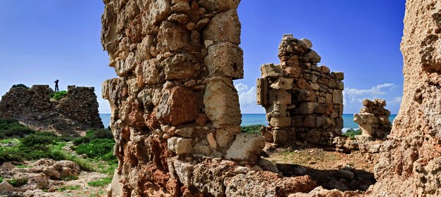 이탈리아 시칠리아 푼타브라체토 지중해 시칠리아 남부 동부 해안선 오래된 사라신 탑