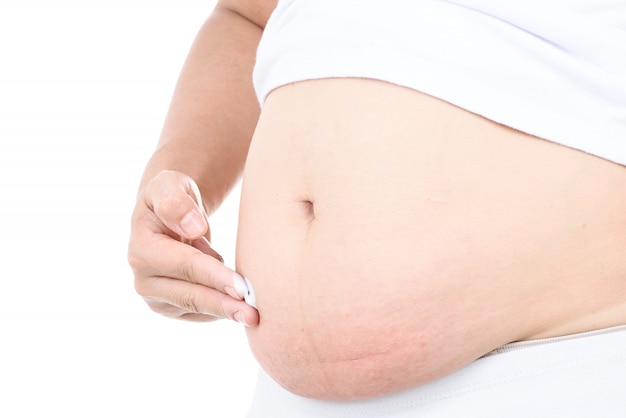 itch and pain of pregnant belly