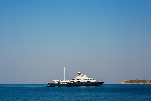 Jachten en boten in de Adriatische zee