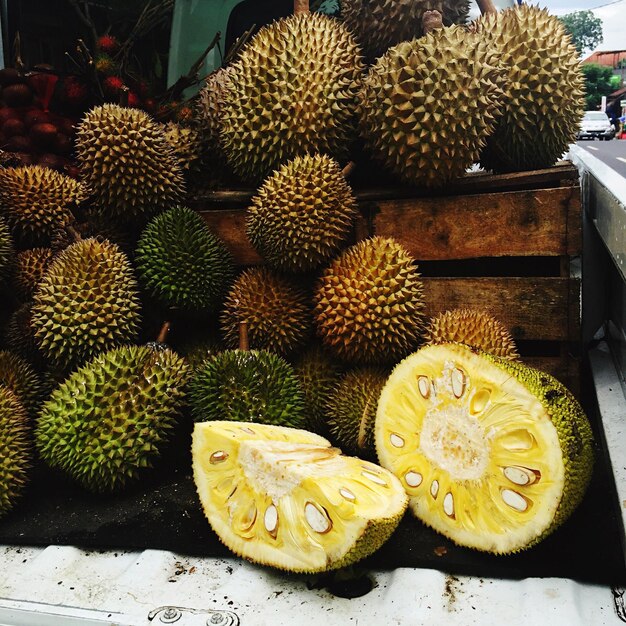 Foto frutti di giacca per la vendita al mercato