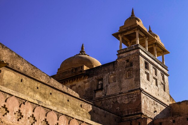 Jaipur indiadicembre 30 2018 gli edifici tradizionali del forte di amber a jaipur india