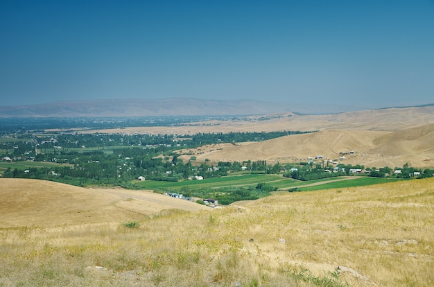 Foto regione di jalal-abad, campagna del kirghizistan, asia centrale