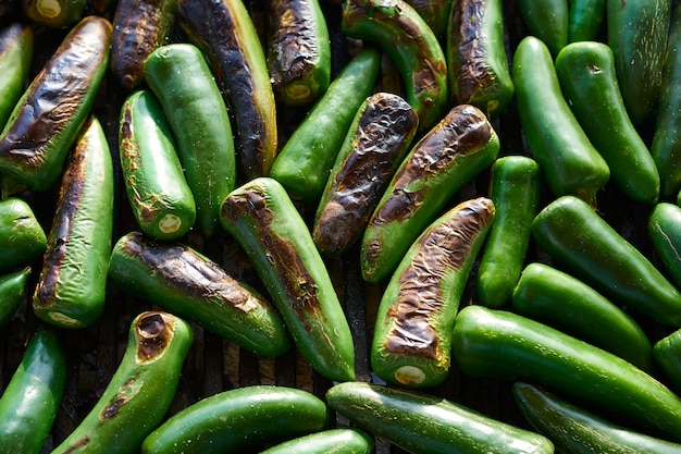 Jalapeno chiles barbecue gegrild in Mexico