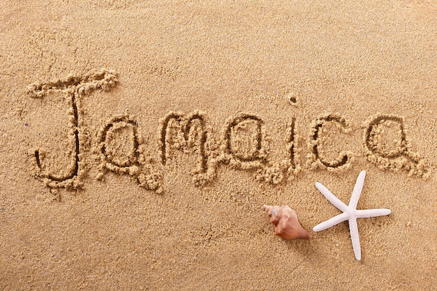 Concetto di viaggio del messaggio di scrittura della spiaggia della giamaica