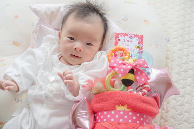 日本の赤ちゃんと赤ちゃんへの贈り物