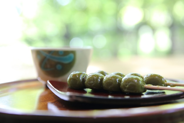 Dango di matcha da dessert giapponese