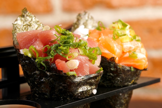 Foto sushi e sashimi giapponesi dell'alimento