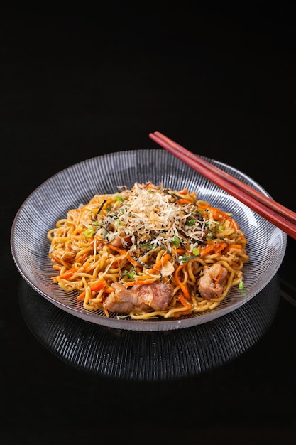 Japanese fried noodles with meat