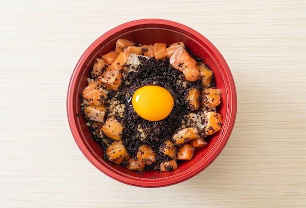 Japanese Rice with Fresh Salmon Raw, Tobiko and Egg (Salmon Don)