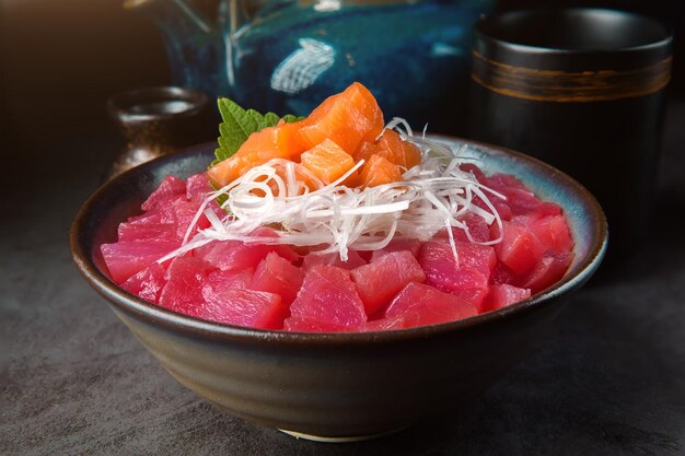 Photo japanese tuna cut with rice bowl