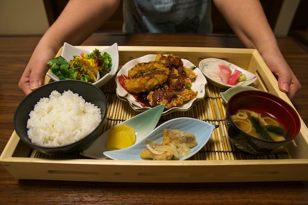 Japans eten serveren