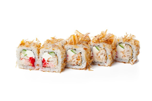Japans eten sushi roll geïsoleerd op witte achtergrond close-up