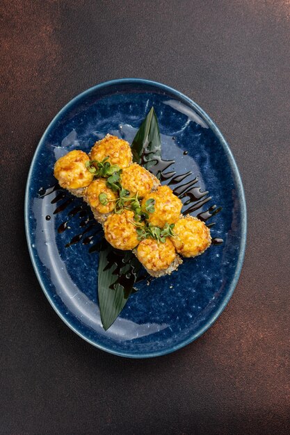 Japanse keuken Heerlijke gebakken broodjes met zalm