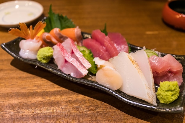 Japanse sashimi in restaurant