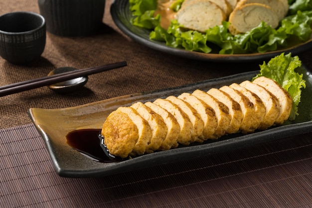 Japanse specialiteit straatvoedsel Tamagoyaki