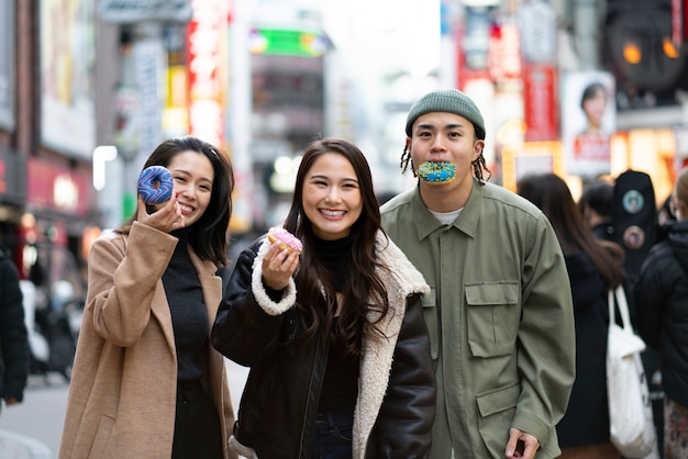 Foto japanse tienervrienden die plezier hebben