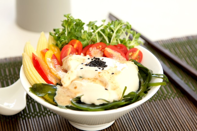 Japanse zachte tofusalade