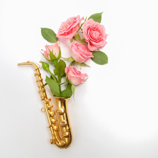 Jazz dag. Saxofoon met bloemen