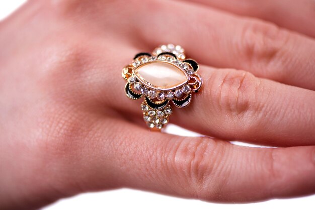 Jewellery ring worn on the finger