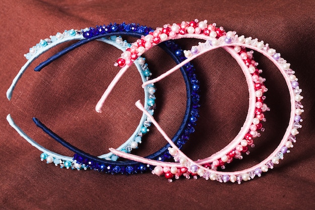 The jewelry headbands