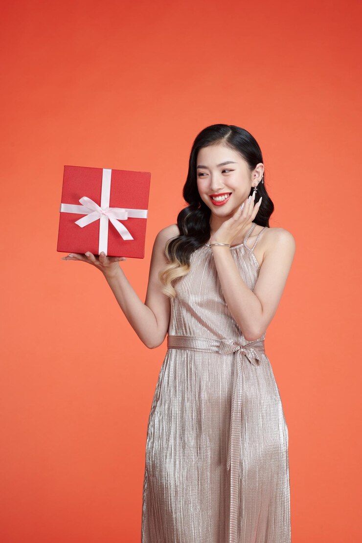 Photo jolly 女人 禮物 裝飾 joy 工作室 孤立的背景