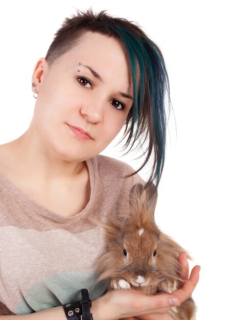 Jong tienermeisje met het konijn